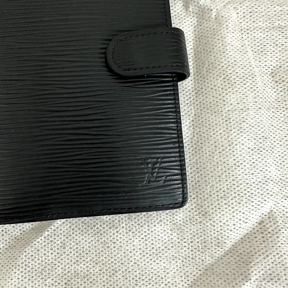 Louis Vuitton Epi Leather Small Ring Agenda Cover - Picture 7 of 12